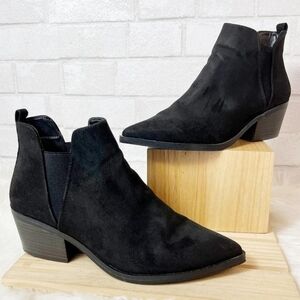 Universal Thread boots Size 9